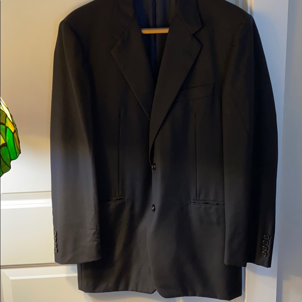 Men’s blue blazer